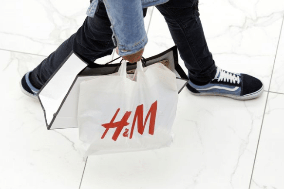 H&M opens Nov. 16 – Legends Outlets Kansas City – Outlet Mall, Deals ...