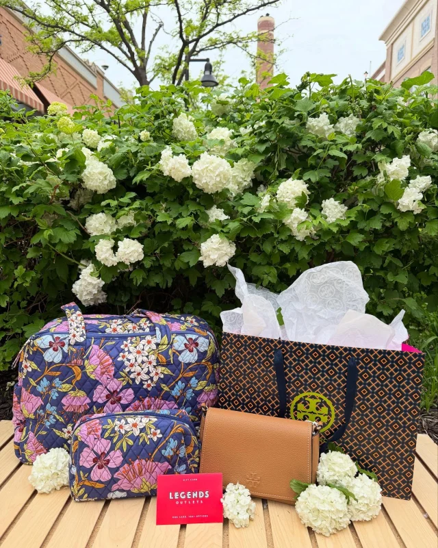🌷💝GIVEAWAY!💝🌷 PSA: Mother’s Day is coming up and we’re giving you the ultimate opportunity to show mom (or the mother figure in your life) how special she is with a gift that says “I’m the favorite for a reason.”  
THE PRIZE BUNDLE: 💐Vera Bradley Weekender & Medium Cosmetic Bag, Tory Burch Thea Flap Crossbody, plus a $200 Legends Outlets Gift Card! How to enter:

👤 Follow us @legendsoutlets
💬 Tag all of your friends (unlimited entries; separate comments) and tell us why your mom or mother figure is deserving! 
📱 Bonus entry for sharing in your story
 
Contest ends Sunday, May 4 2025 at midnight. Winner will be notified on Monday, May 5 and has 24 hours to respond and claim the prize. Local prize pickup only (no shipping). No refunds, returns, or exchanges. Contest is not sponsored by Instagram.